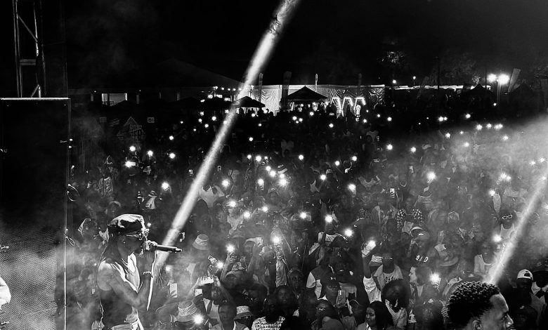 Watch Yo Maps & Kell Kay Performing In Malawi